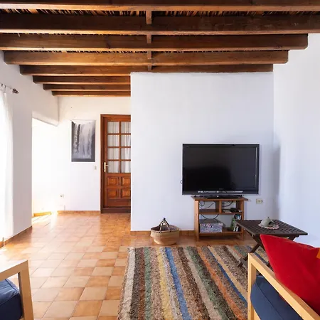 Comfy Casa Loe Rustic House El Pinar & Terrace Апартаменты Тайбике