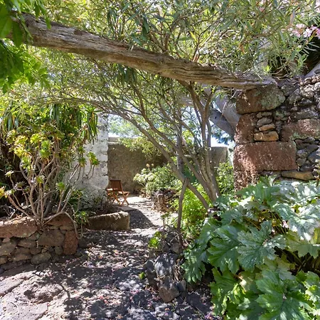 Comfy Casa Loe Rustic House El Pinar & Terrace Апартаменты